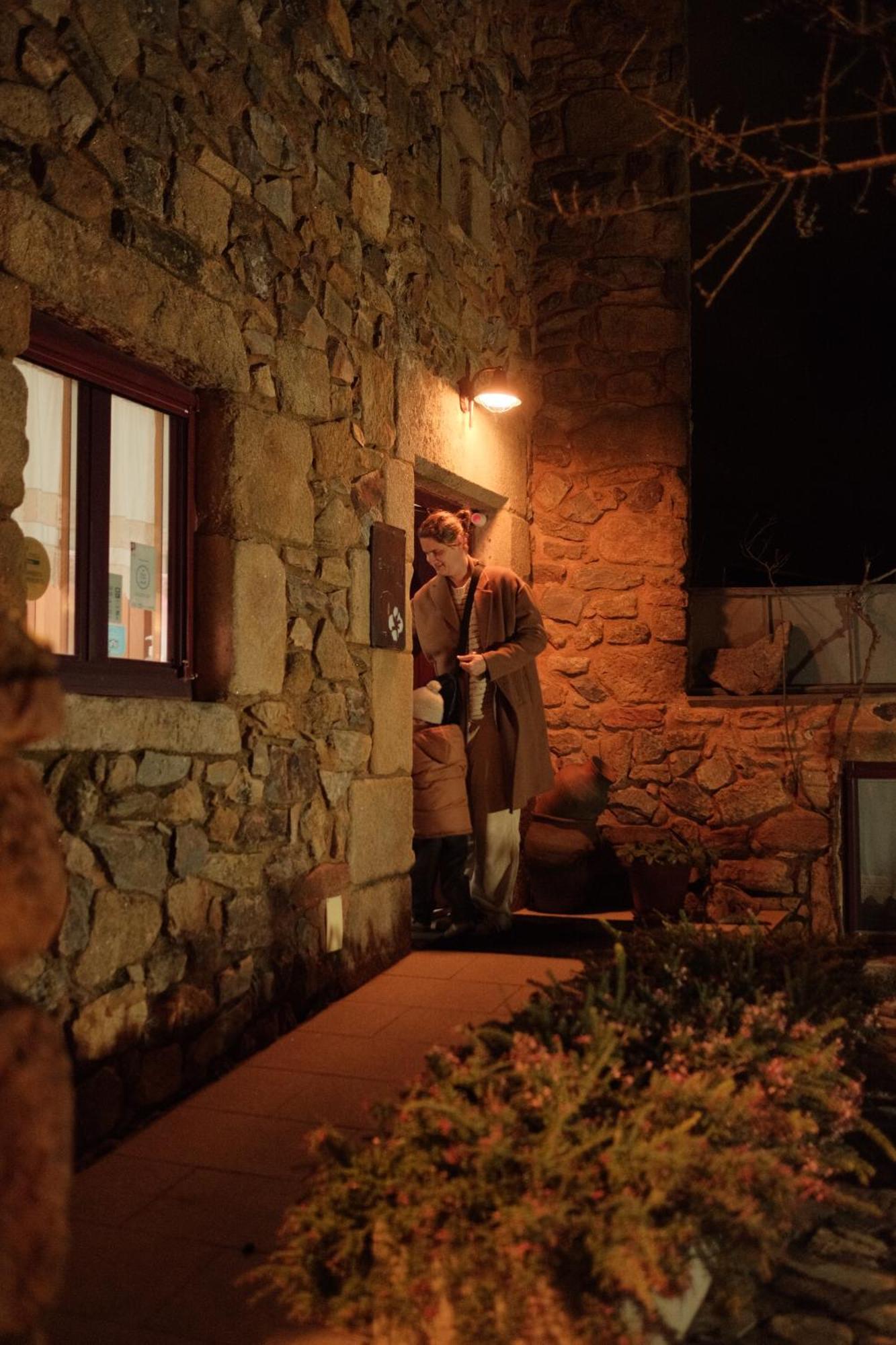 Отель Casa Da Amendoeira Каштелу-Родригу Экстерьер фото